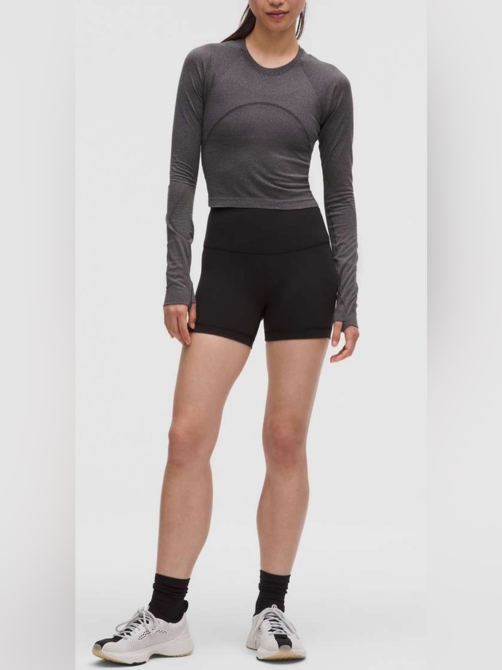 Lululemon Wunder Train High-Rise Shorts 4" Size 6 Black